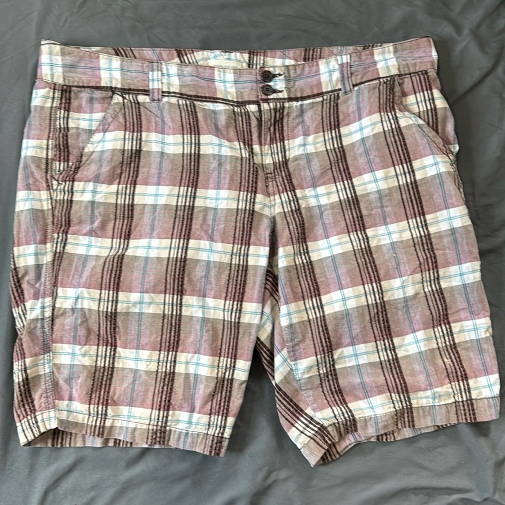 Maurice's shorts